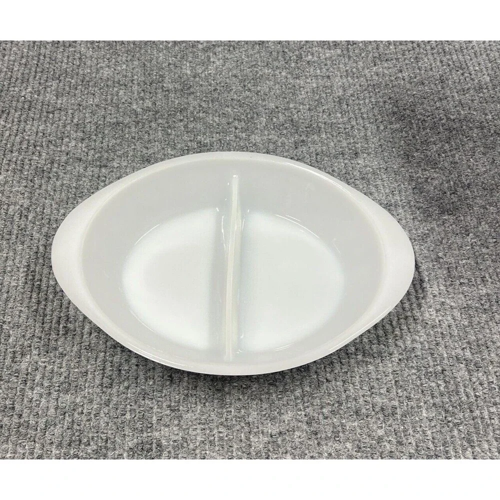 Vintage GLASBAKE Divided Dish Milk Glass Baking Casserole‎ J2352 USA Made 12x9